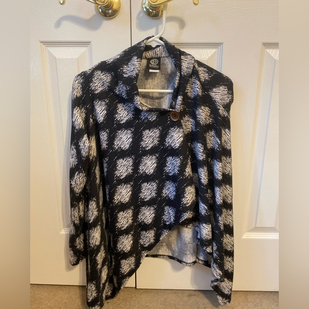Bobeau Super Soft Button Wrap Cardigan - Small